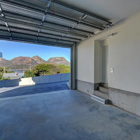Deja Blu 2 - Fantastic Location Villa Coles Bay Exterior photo