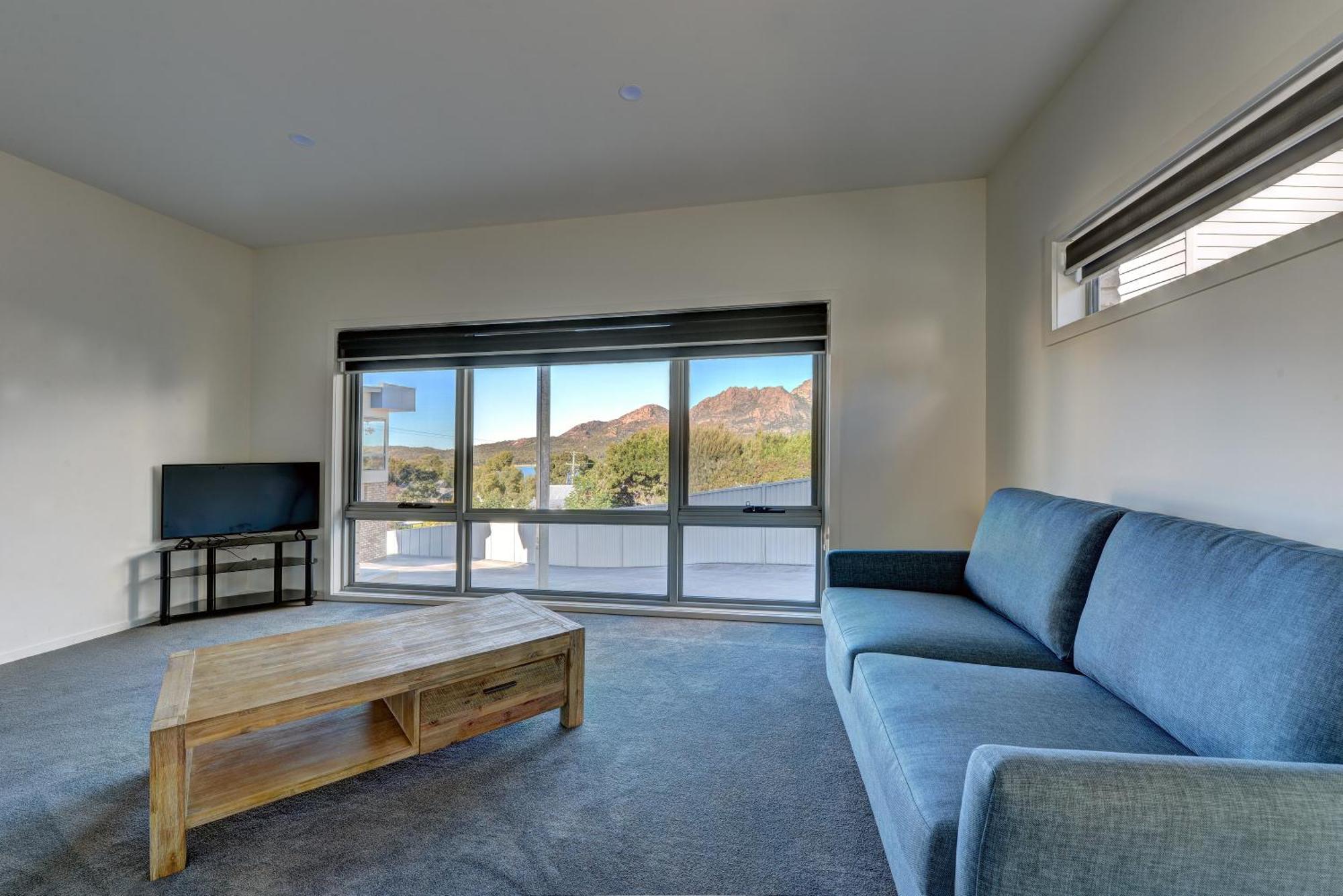Deja Blu 2 - Fantastic Location Holiday home Coles Bay