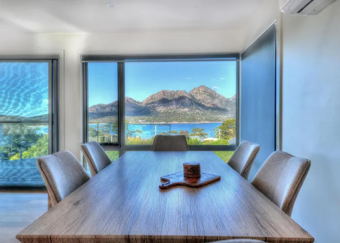 Deja Blu 2 - Fantastic Location